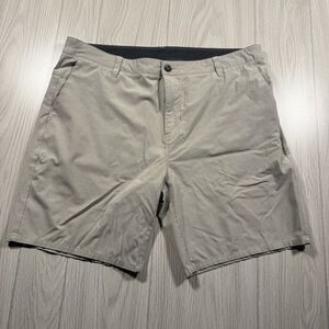 Vuori Meta Shorts Men’s 38 x 8.5 Khaki Performance Stretch Outdoors EUC